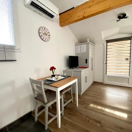 Le Patio - Climatises Centre Appartement *